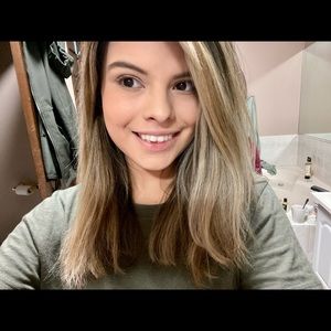 Meet your Posher, Alondra